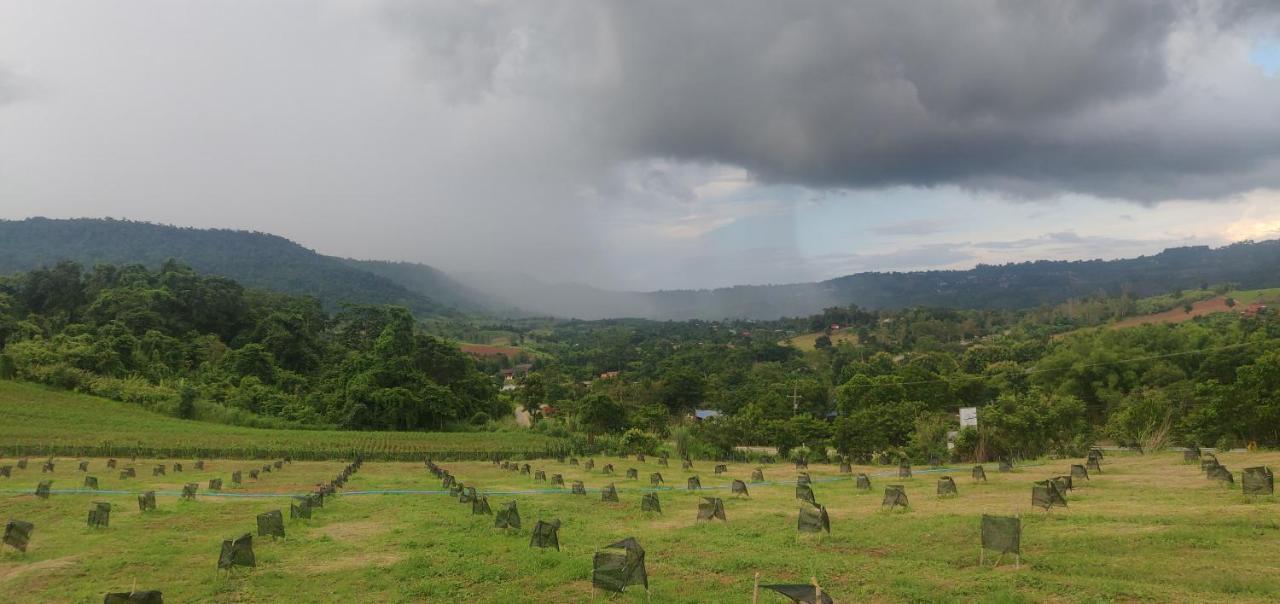 Phu Aram Khao Kho Resort Exterior photo